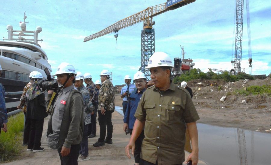Daeng Se're Soroti Pentingnya Asuransi bagi Pekerja Industri Kapal
